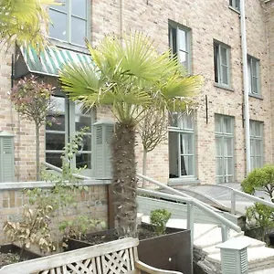 Hotell Koffieboontje, Brygge